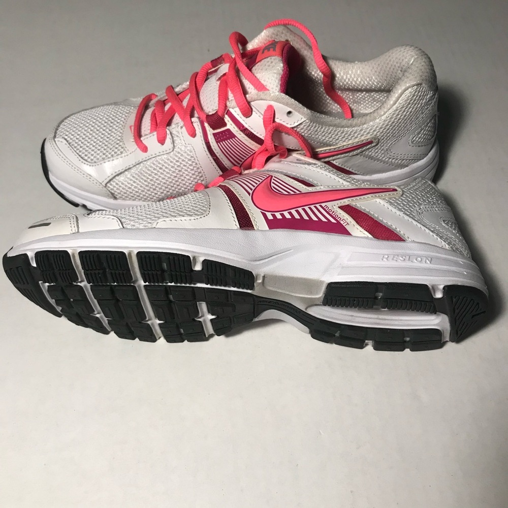 Nike White and Pink Running Shoes DART reslon